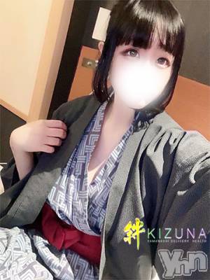 すず(28) 身長160cm、スリーサイズB96(F).W56.H84。甲府デリヘル 山梨デリヘル　絆　甲府店(ヤマナシデリヘル　キズナ　コウフテン)在籍。