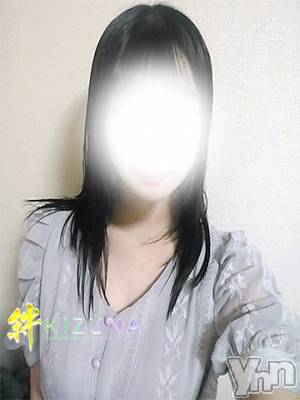 なな(26) 身長155cm、スリーサイズB89(E).W55.H84。甲府デリヘル 山梨デリヘル　絆　甲府店(ヤマナシデリヘル　キズナ　コウフテン)在籍。