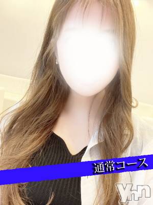 すずか(36) 身長156cm、スリーサイズB97(F).W64.H96。甲府デリヘル 甲府人妻隊(コウフヒトヅマタイ)在籍。