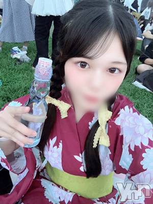 しおり(19) 身長153cm、スリーサイズB86(D).W57.H88。甲府ソープ BARUBORA(バルボラ)在籍。