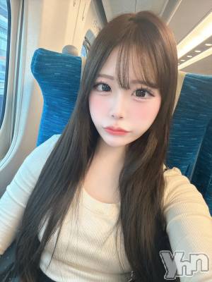 しずく(19) 身長160cm、スリーサイズB83(C).W57.H82。甲府ソープ オレンジハウス在籍。