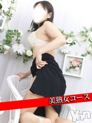 もなか(45) 身長161cm、スリーサイズB95(G以上).W68.H80。甲府デリヘル 甲府人妻隊(コウフヒトヅマタイ)在籍。