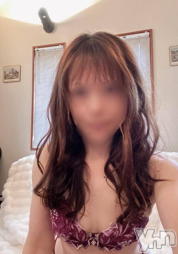 甲府デリヘル甲府人妻城(コウフヒトヅマジョウ) ひとみ(45)の4月30日写メブログ「急遽、本日出勤となりました✨」