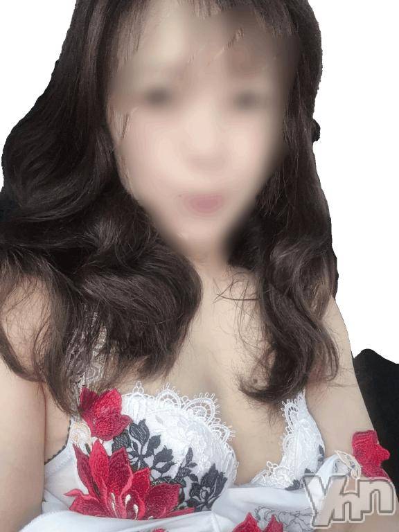 甲府デリヘル甲府人妻城(コウフヒトヅマジョウ) ひとみ(45)の5月6日写メブログ「🌸本日、出勤します💕」