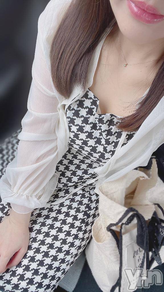 甲府デリヘル甲府人妻城(コウフヒトヅマジョウ)きほ(26)の2026年5月6日写メブログ「今日のきほ🧸‎🤍」
