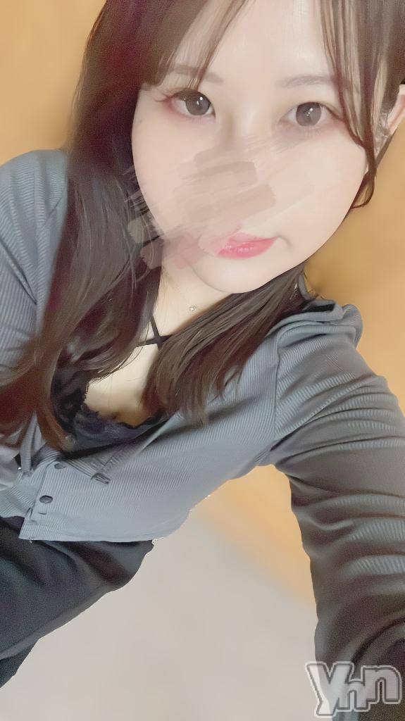 甲府デリヘル甲府人妻城(コウフヒトヅマジョウ)きほ(26)の2026年5月13日写メブログ「ラストひと枠です✨️」