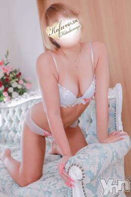 はんな(35) 身長166cm、スリーサイズB85(C).W59.H86。甲府デリヘル 甲府人妻城(コウフヒトヅマジョウ)在籍。
