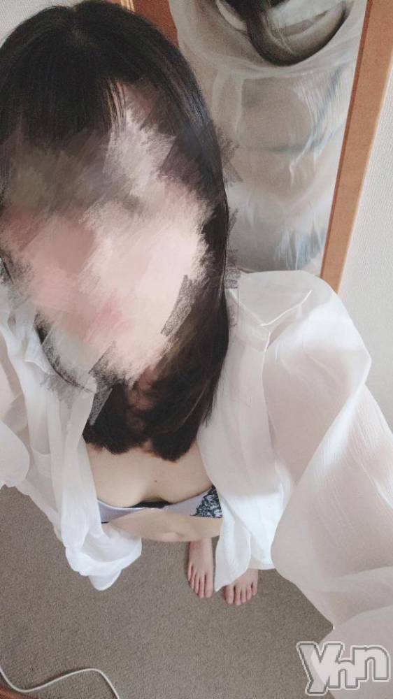 甲府デリヘル甲府人妻城(コウフヒトヅマジョウ) いずみ(31)の6月10日写メブログ「見ちゃうよ👀」