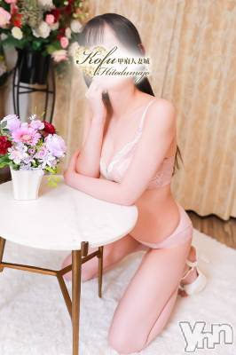 かな(30) 身長163cm、スリーサイズB89(D).W57.H86。甲府デリヘル 甲府人妻城在籍。