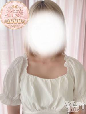 みりあ【若妻】(22) 身長164cm、スリーサイズB82(B).W56.H86。甲府デリヘル 甲府人妻デリヘル倶楽部(コウフヒトヅマデリヘルクラブ)在籍。