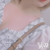 �����