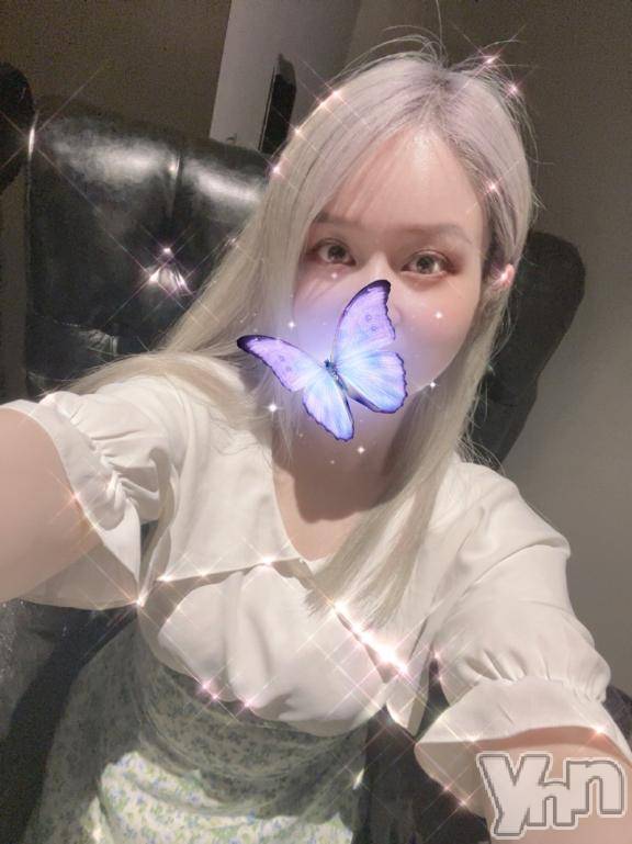 甲府デリヘル甲府人妻城(コウフヒトヅマジョウ)のえる(28)の2026年9月30日写メブログ「🕊💌23時 写真指名S様」