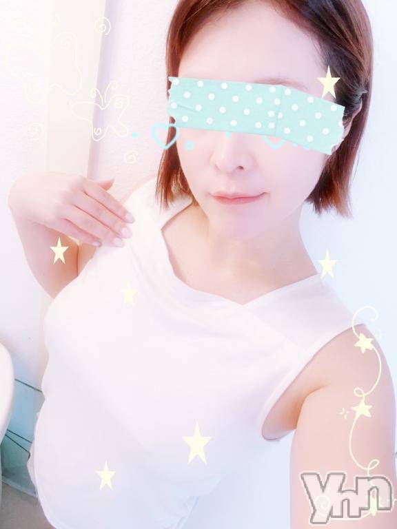 甲府デリヘル甲府人妻城(コウフヒトヅマジョウ)せりな(34)の2026年8月18日写メブログ「何してる？♡」