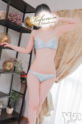 まなか(30) 身長163cm、スリーサイズB86(D).W58.H89。甲府デリヘル 甲府人妻城(コウフヒトヅマジョウ)在籍。
