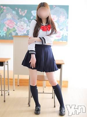 もも(20) 身長162cm、スリーサイズB87(E).W58.H85。甲府デリヘル LOVE CLOVER(ラブクローバー)在籍。