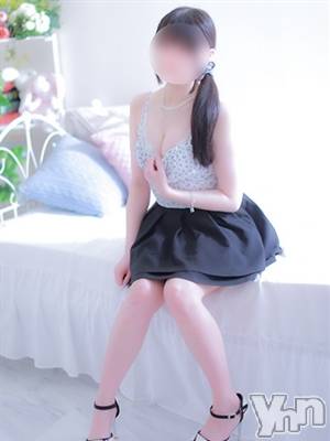 める(23) 身長161cm、スリーサイズB86(B).W57.H86。甲府デリヘル 山梨奥さま食堂(ヤマナシオクサマショクドウ)在籍。
