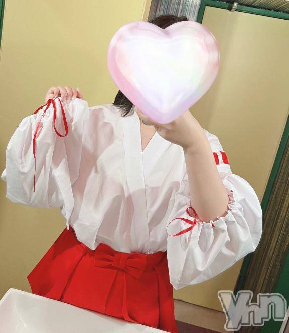 甲府デリヘル甲府人妻城(コウフヒトヅマジョウ)すい(27)の2026年8月31日写メブログ「出勤しました🍎」
