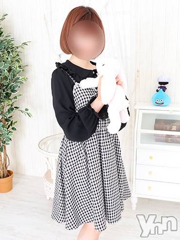 甲府デリヘル(ラブクローバー)の2022年3月17日お店速報「【3/4デビュー】「ゆりえちゃん（22）」入店♪」