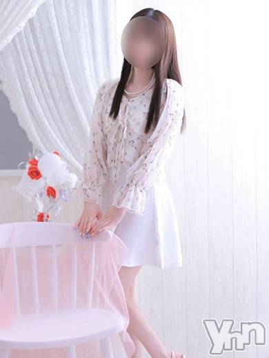 甲府デリヘル(ラブクローバー)の2023年7月6日お店速報「ロリ美人妹系！「ゆうちゃん（20）」入店♪」