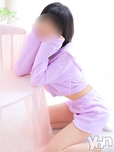 甲府デリヘル(ラブクローバー)の2023年12月11日お店速報「最高級の極エロ系「るりあちゃん（24）」入店♪」