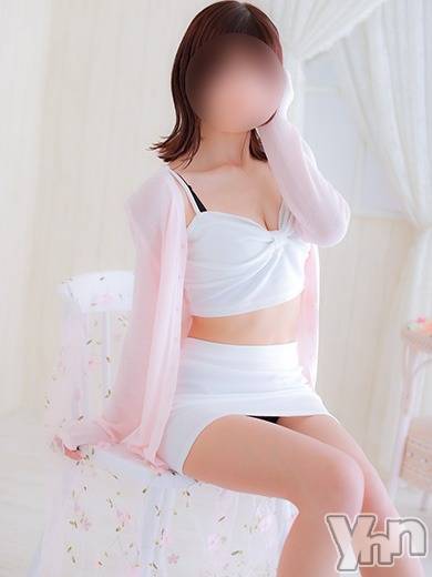 甲府デリヘル(ラブクローバー)の2024年4月30日お店速報「極エロ！極エロ恋人美女系「いろなちゃん（20）」」