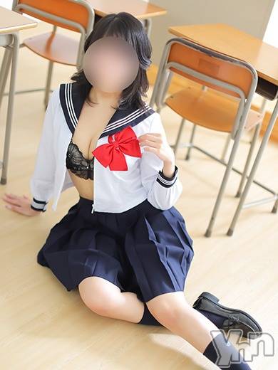 甲府デリヘル(ラブクローバー)の2025年10月28日お店速報「未経験！スタイル抜群「ちなつちゃん(21)」入店！」