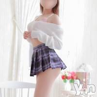 甲府デリヘル LOVE CLOVER(ラブクローバー)の7月22日お店速報「淫乱極エロ「みいひちゃん(22)」入店♪」