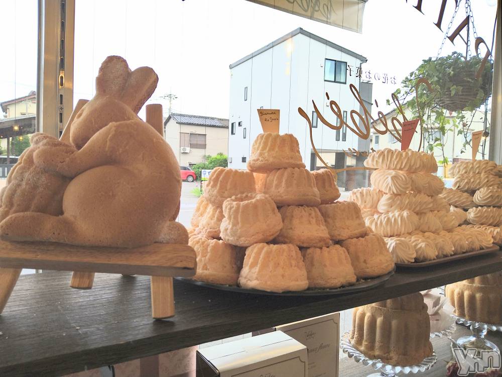 ���ܥ���Х��顦�����Entertainment Club HANA��BUSA(���󥿡��ƥ����ȥ���֡��ϥʥ֥�) ������5��12���̥�֥�����🧁❤��